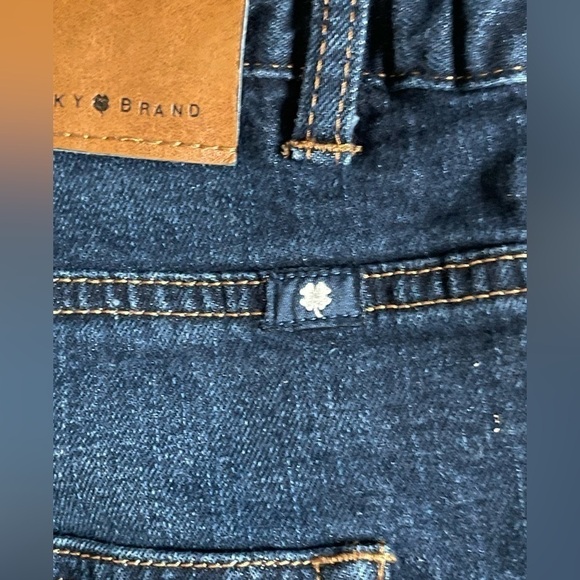 Lucky Brand Classic Straight Blue Jeans Boys Juniors Size 20. - Picture 14 of 16